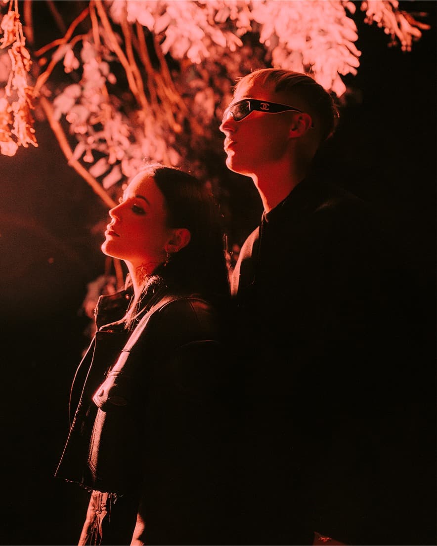 Isac Elliot & Miriam Bryant — Isac Elliot — image 4